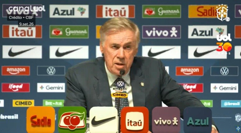 Ancelotti inicia renovação da Seleção Brasileira