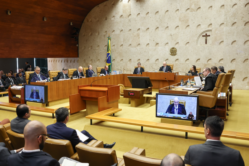 Sessão sobre Moraes expõe tensão e embates no STF Sessão sobre Moraes expõe tensão e embates no STF