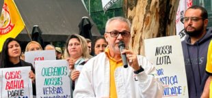 Comerciários cobram Casas Bahia por verbas rescisórias