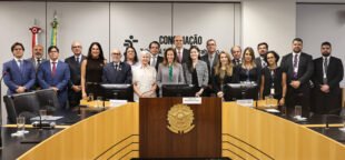TST debate intervalo entre jornadas no setor portuário