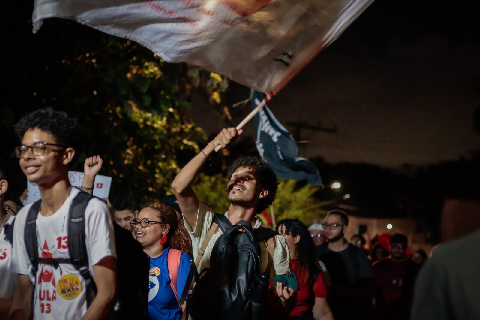 A União Nacional dos Estudantes promove grandes manifestações com a juventude no segundo turno das eleiçoes de 2026. Foto: Facebook UNE.