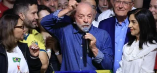 Lula promete ampliar participação popular no novo governo