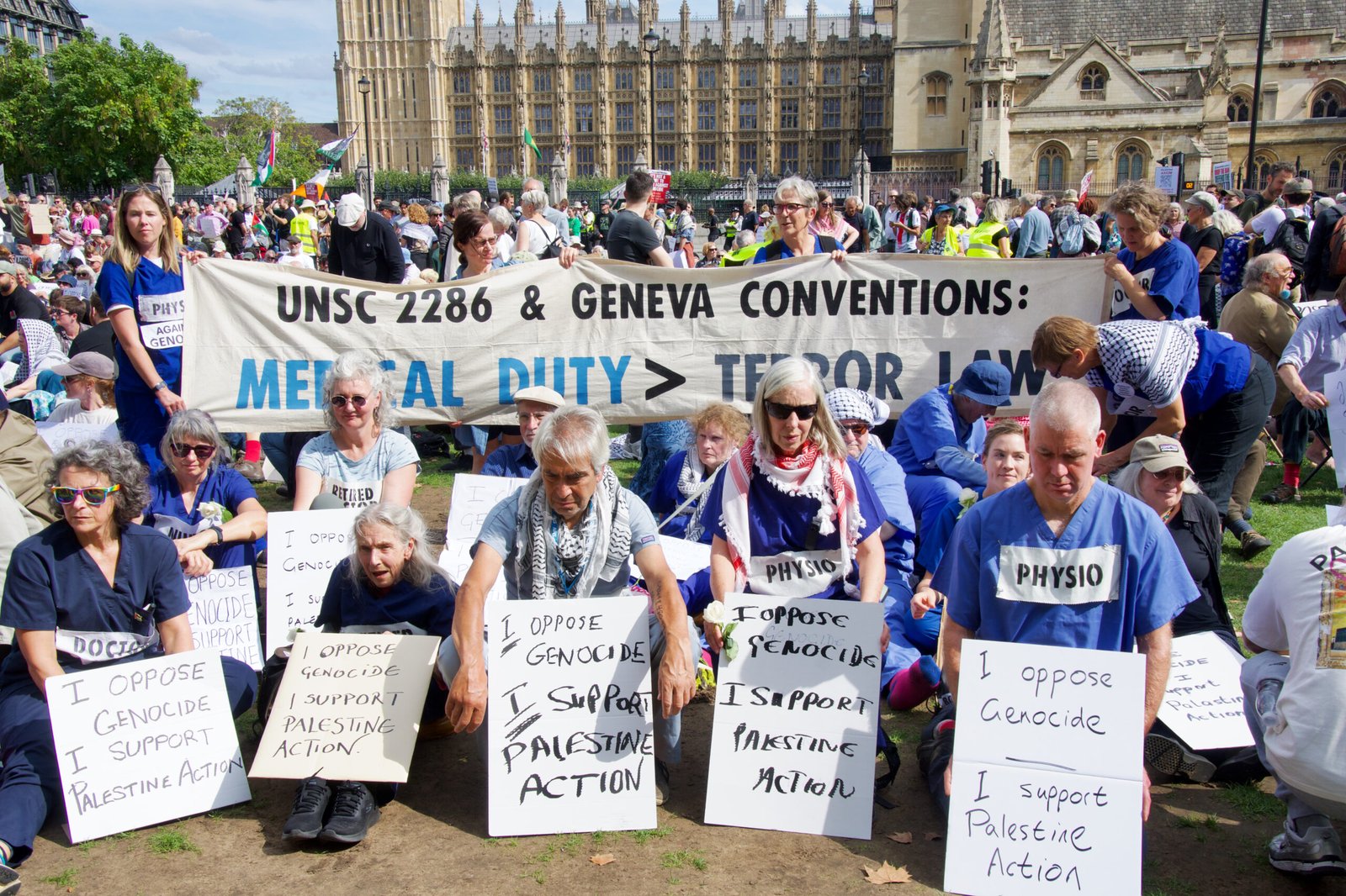 Manifestação do movimento Defend Our Juries em apoio ao Palestine Action, em Londres, em 6 de setembro de 2025.