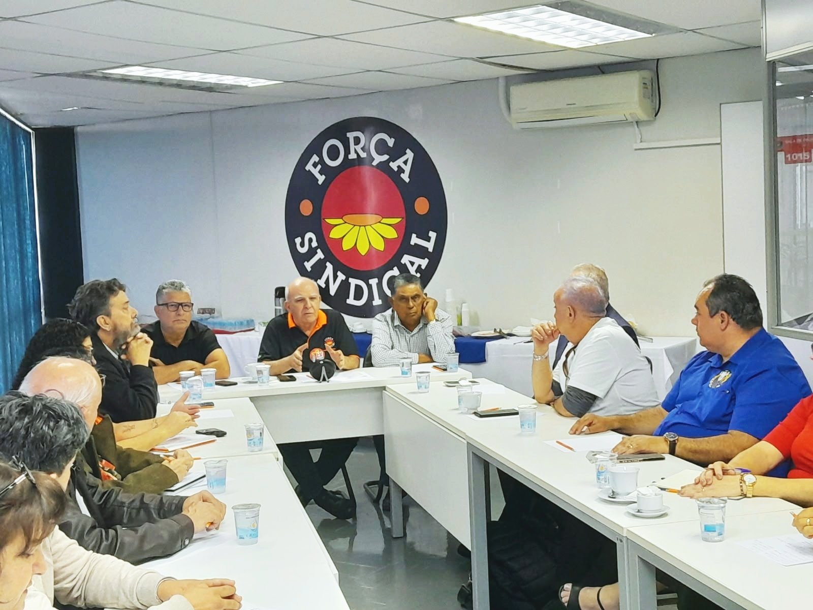 Sindicalistas destacam conquista do fim da escala 6×1 Sindicalistas destacam conquista do fim da escala 6×1