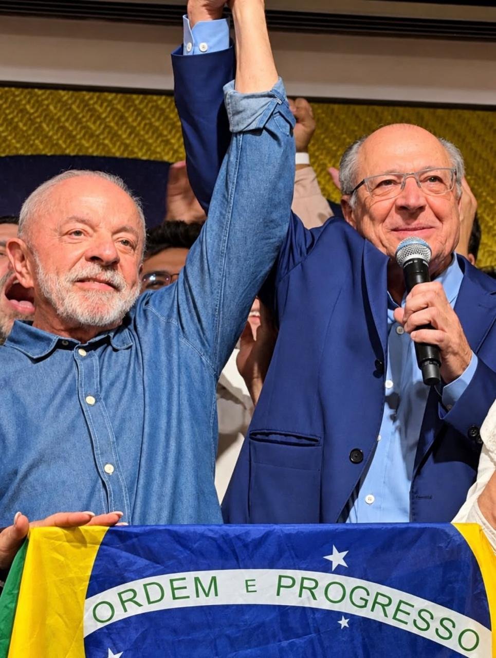 Centrais sindicais celebram vitória de Lula e da democracia